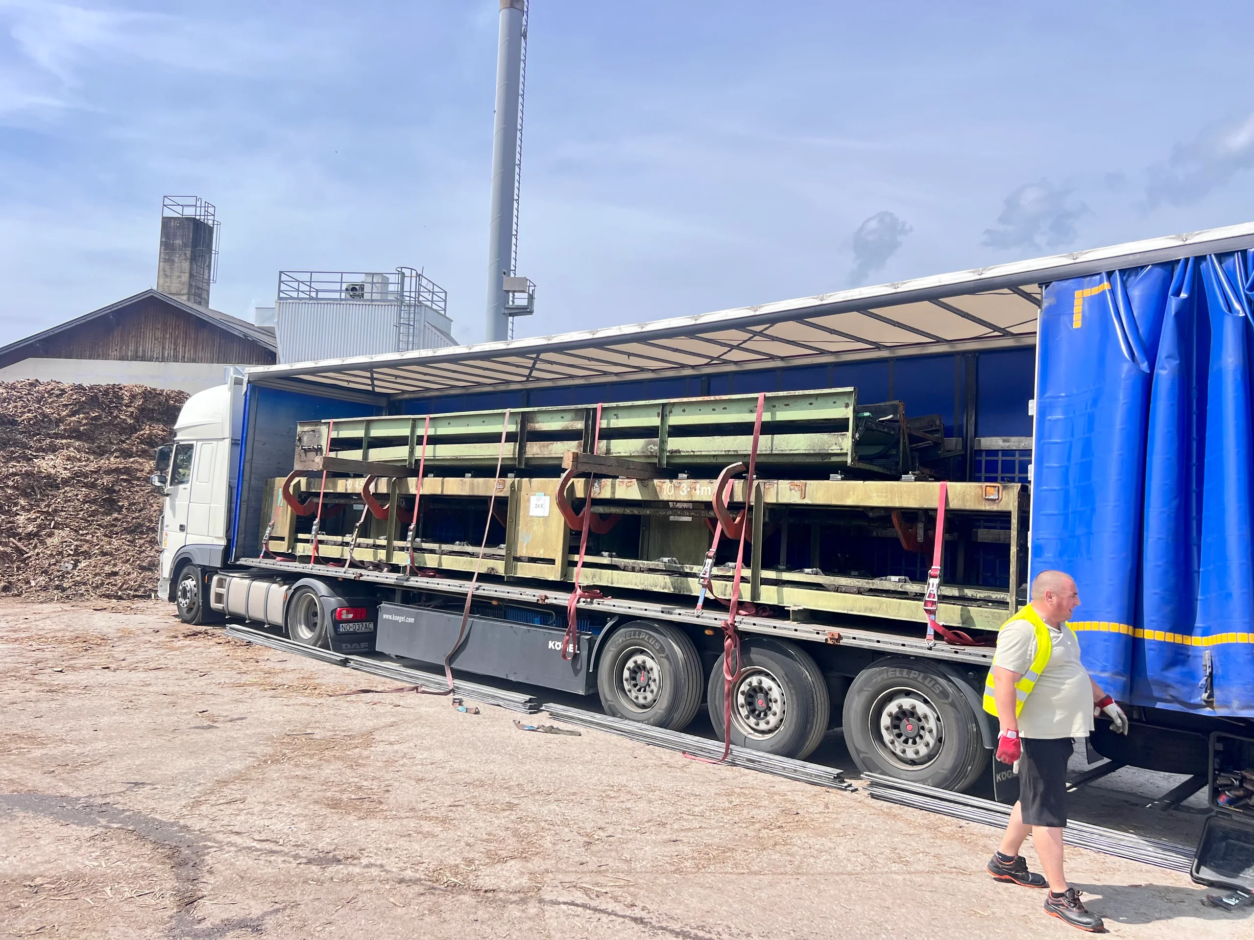 Rundholz Sortieranlage mit Entrindung - Bild 22