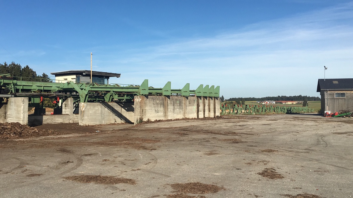 Rundholzplatz - Bild 14