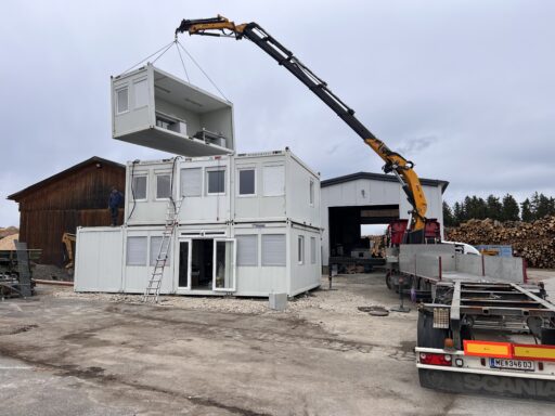 Büro-, Sanitär- und Lagercontainern